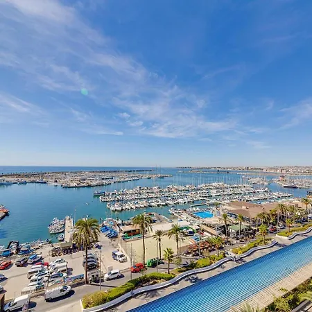 Ramon Gallud Апартаменти *